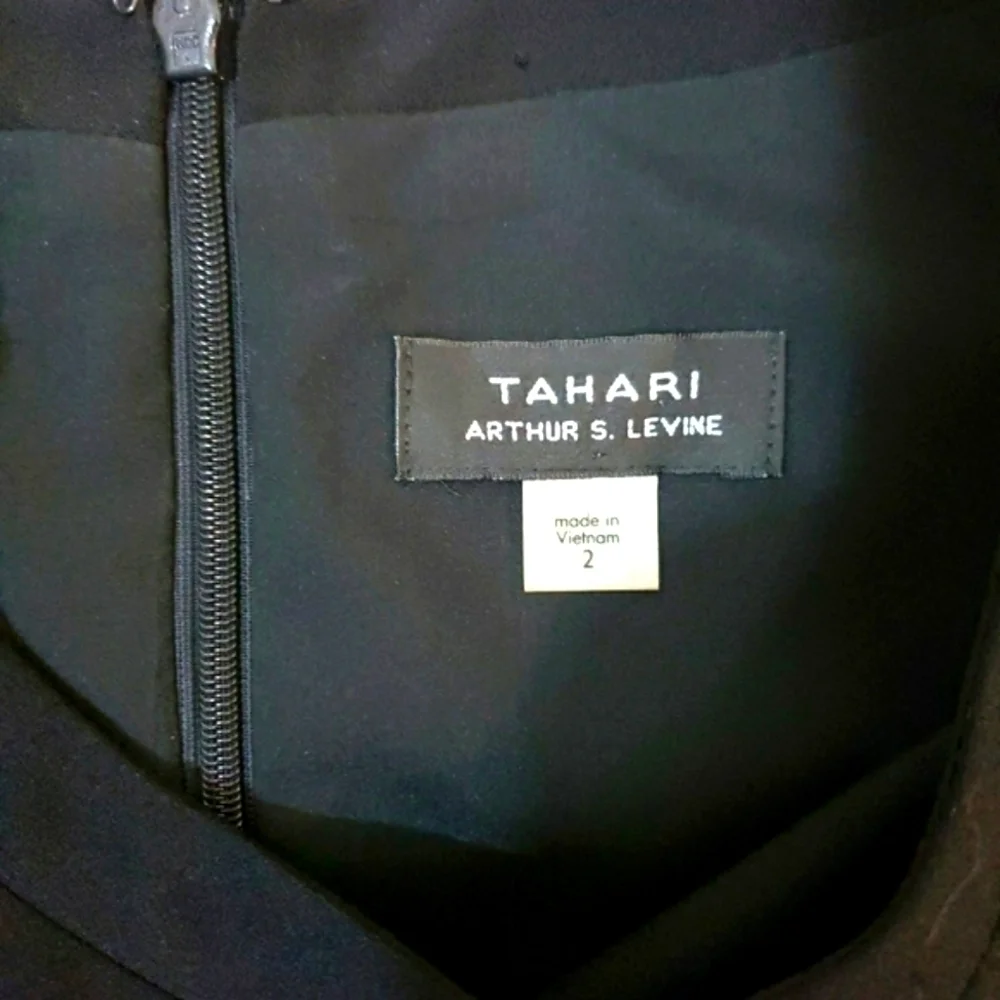 Tahari ASL~Woman Size 2~ Black Sheath Dress, Long Slit Sleeve, Fully Lined. - Picture 3 of 12